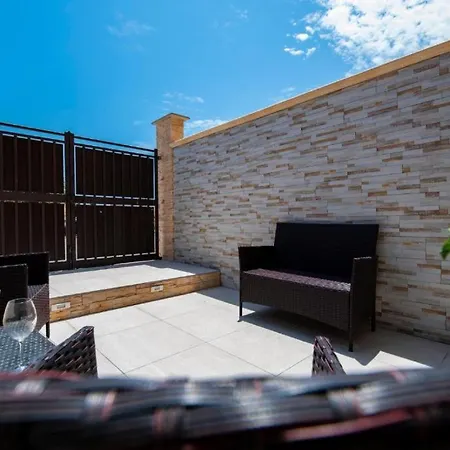 Avola Beach Appartment أفولا