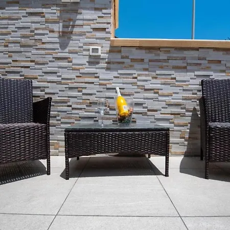 Avola Beach Appartment דירה אבולה