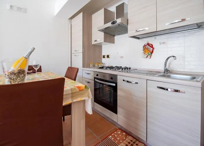 Avola Beach Appartment אבולה